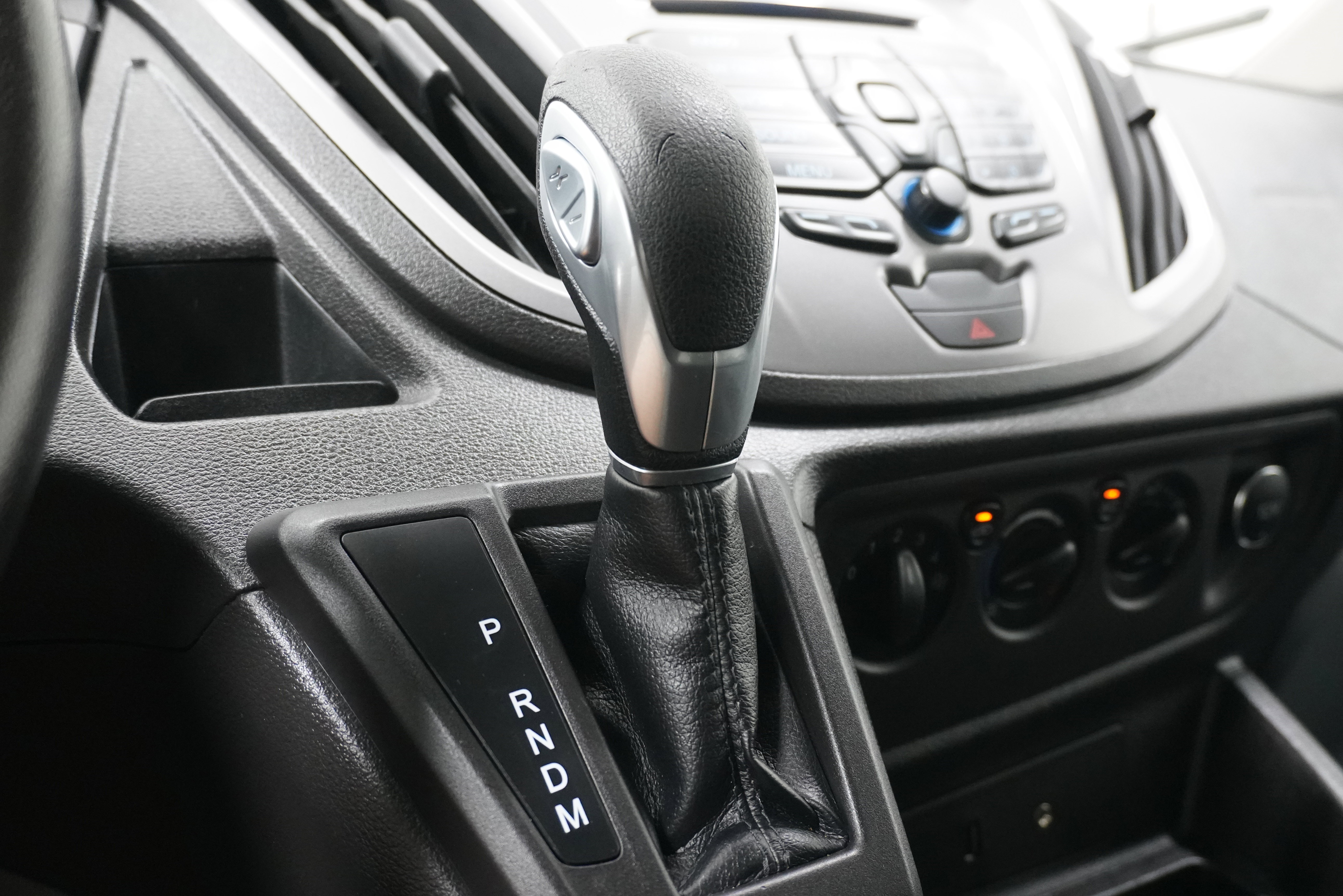 Used 2016 Ford Transit 150 XLT image 19