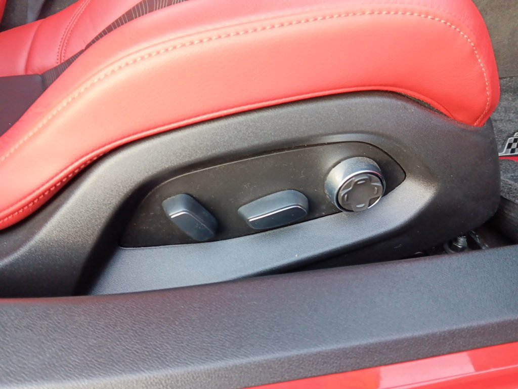 Used 2020 Chevrolet Corvette Stingray Preferred Cpe w/ 2LT Preferred Equipment Group RWD image 33