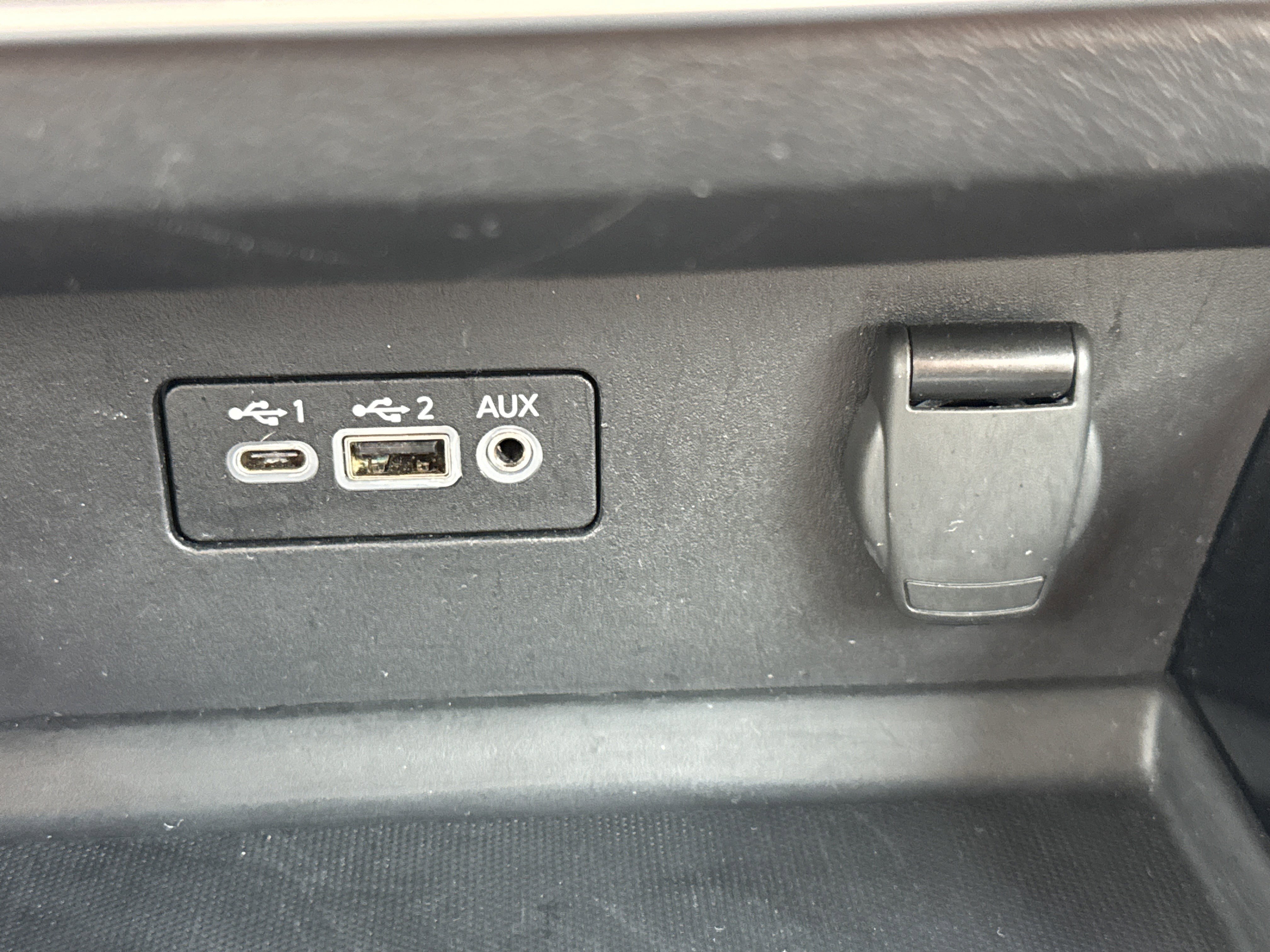 Used 2024 Nissan Altima 2.5 SV image 15