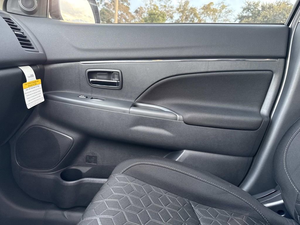 Used 2025 Mitsubishi Outlander Sport ES image 24