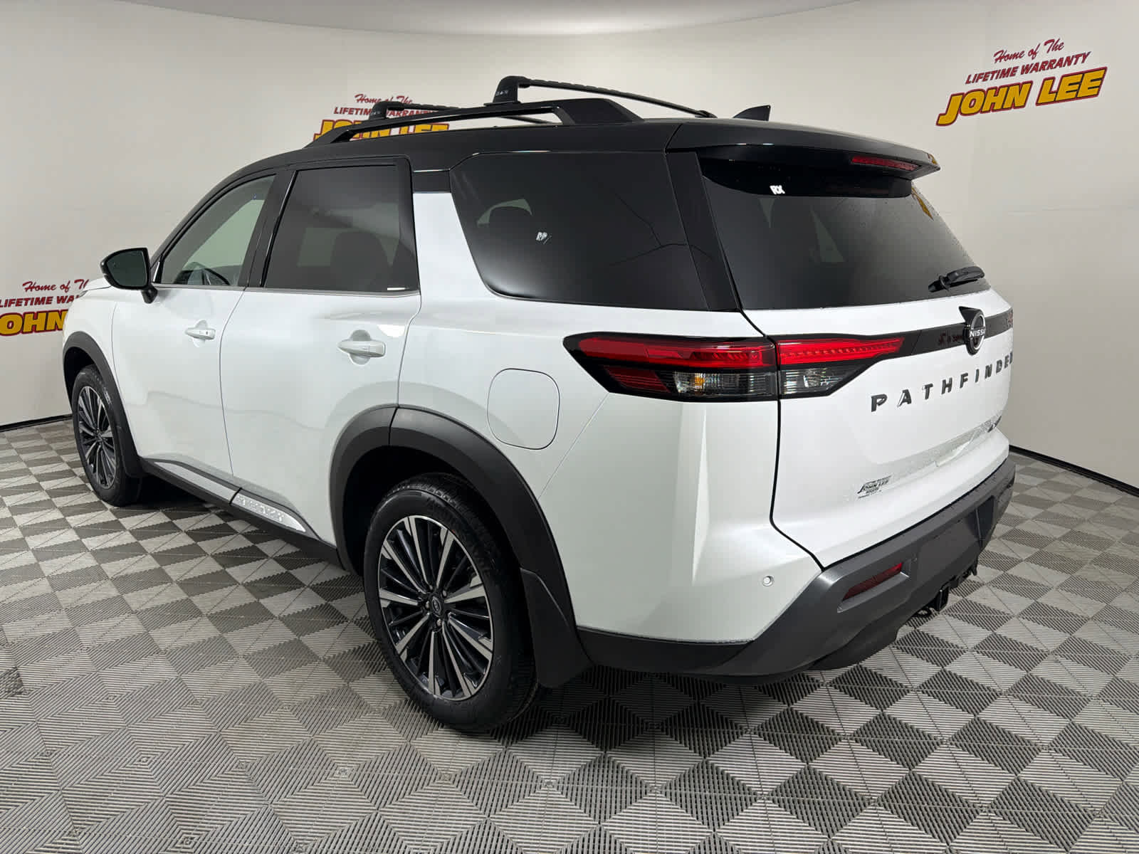 New 2026 Nissan Pathfinder Platinum w/ Cargo Package image 3