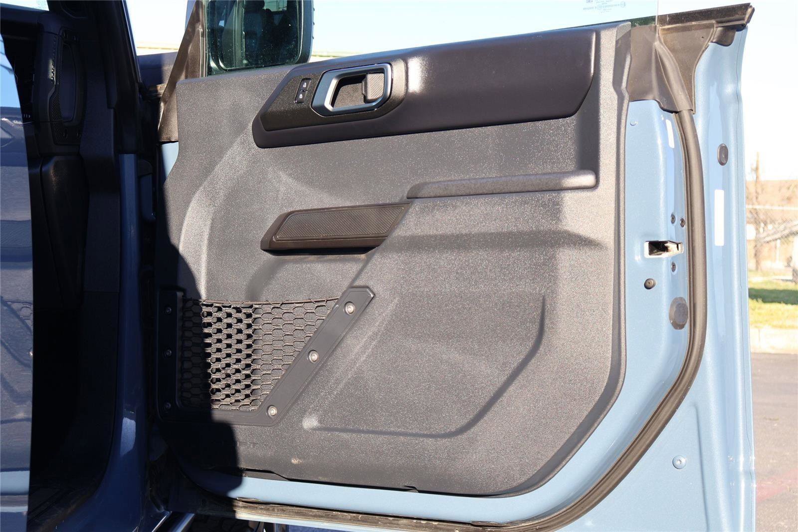 Used 2025 Ford Bronco Badlands image 35