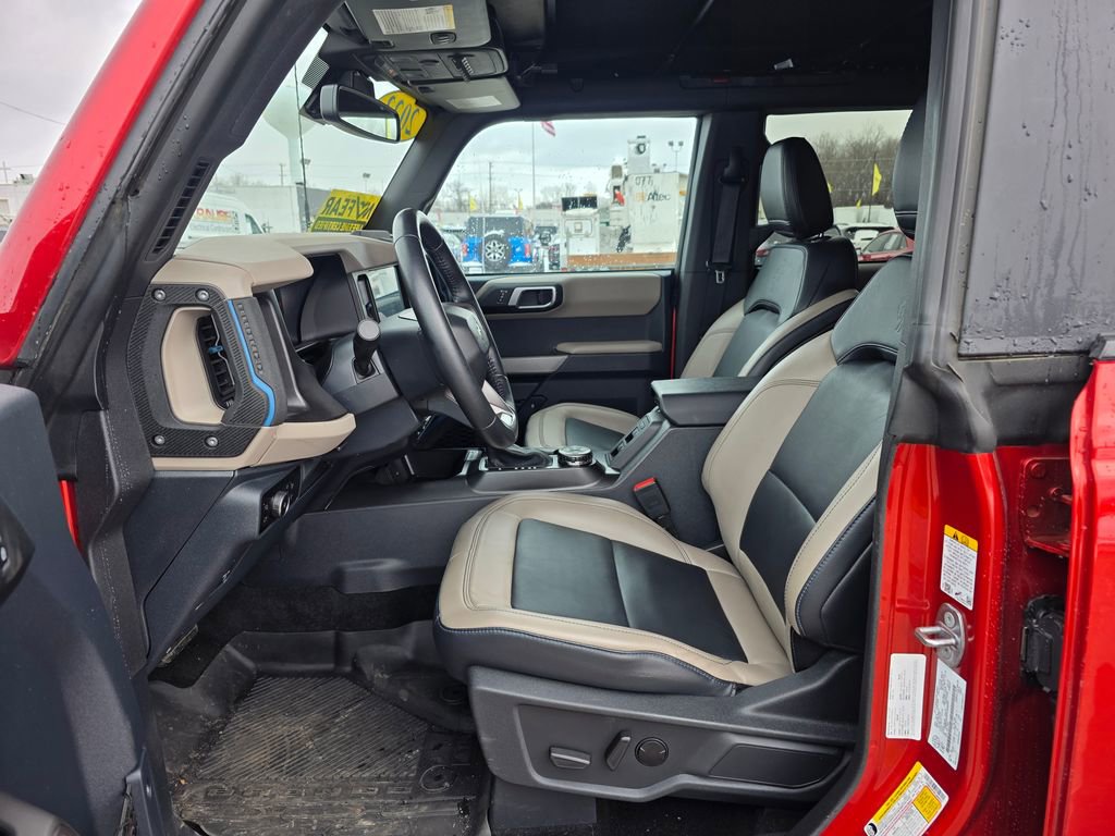 Used 2023 Ford Bronco Wildtrak AWD/4WD image 25