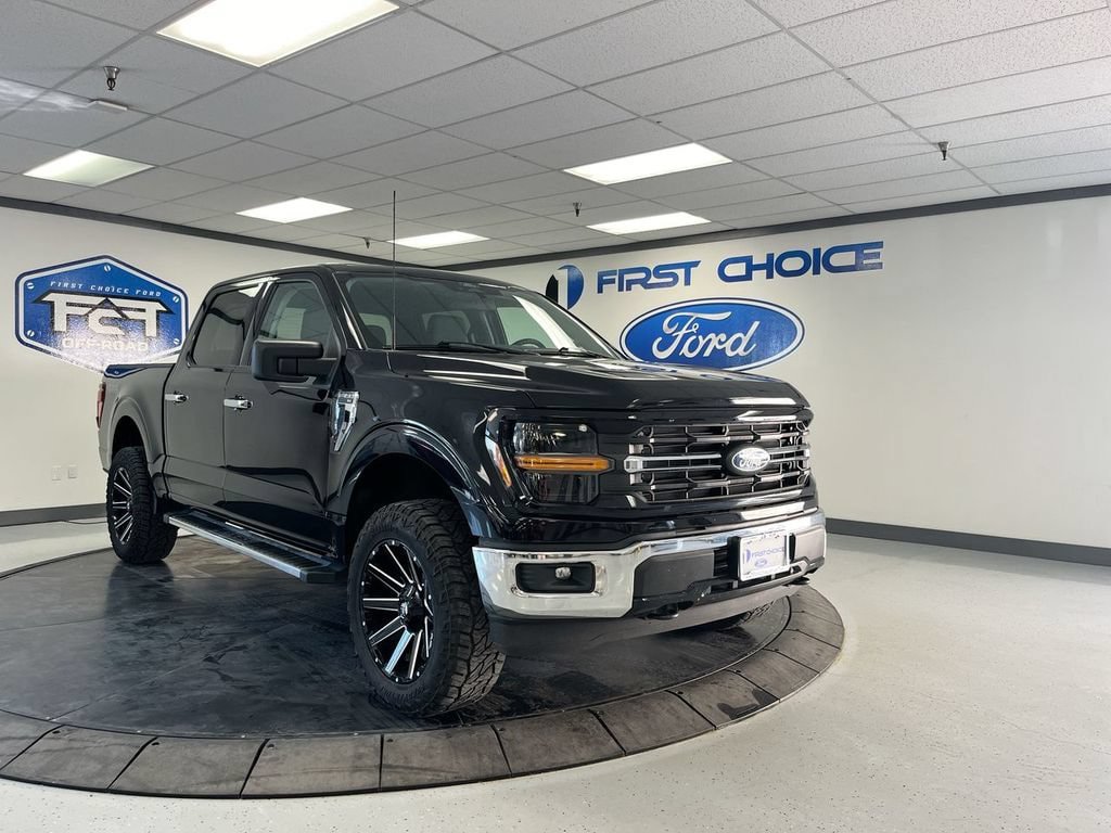 Used 2025 Ford F150 XLT w/ Equipment Group 301A Standard AWD/4WD image 2