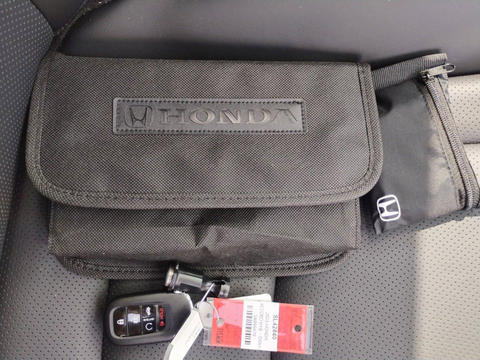 Certified 2025 Honda Accord EX-L image 34