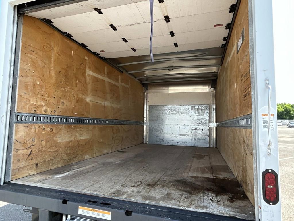 Used 2021 Ford E-450 and Econoline 450 Super Duty w/ Power Windows & Locks Group RWD image 14
