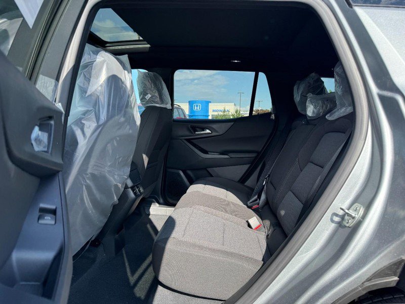 New 2026 Chevrolet Equinox LT w/ Midnight Edition FWD image 33