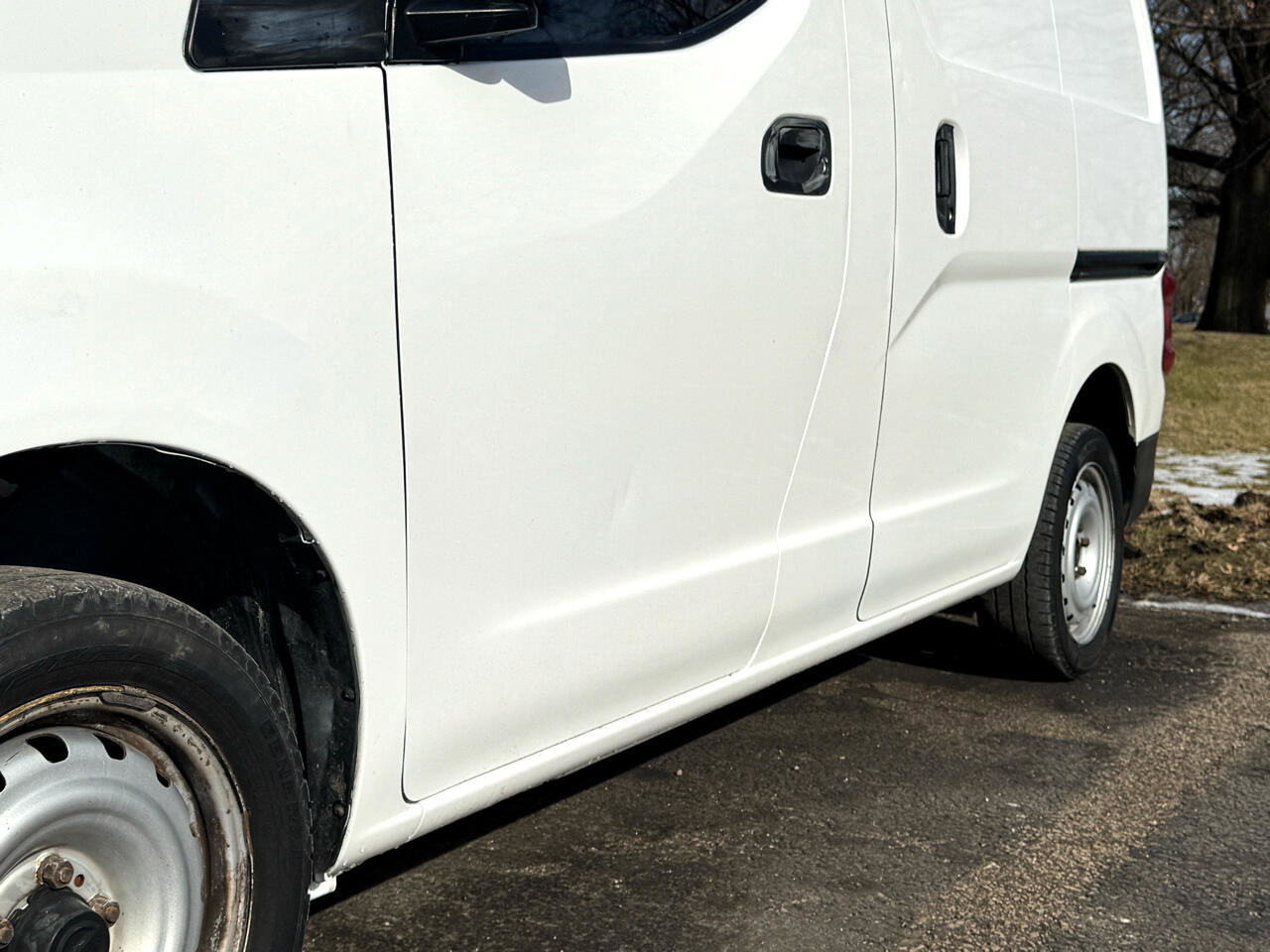 Used 2013 Nissan NV200 S w/ Cruise Control Pkg image 21