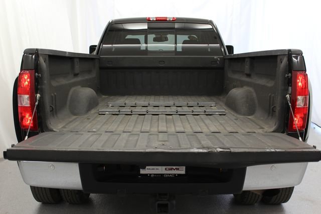 Used 2009 GMC Sierra 3500 SLT w/ SLT Convenience Package AWD/4WD image 8