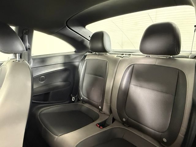 Used 2015 Volkswagen Beetle 1.8T FWD image 17