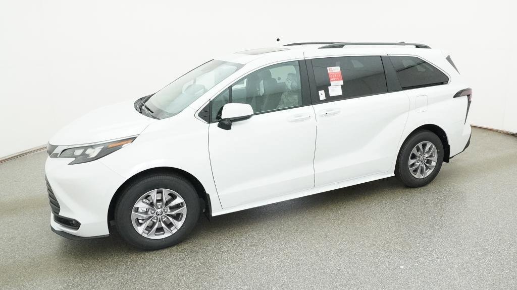 New 2026 Toyota Sienna XLE FWD image 6