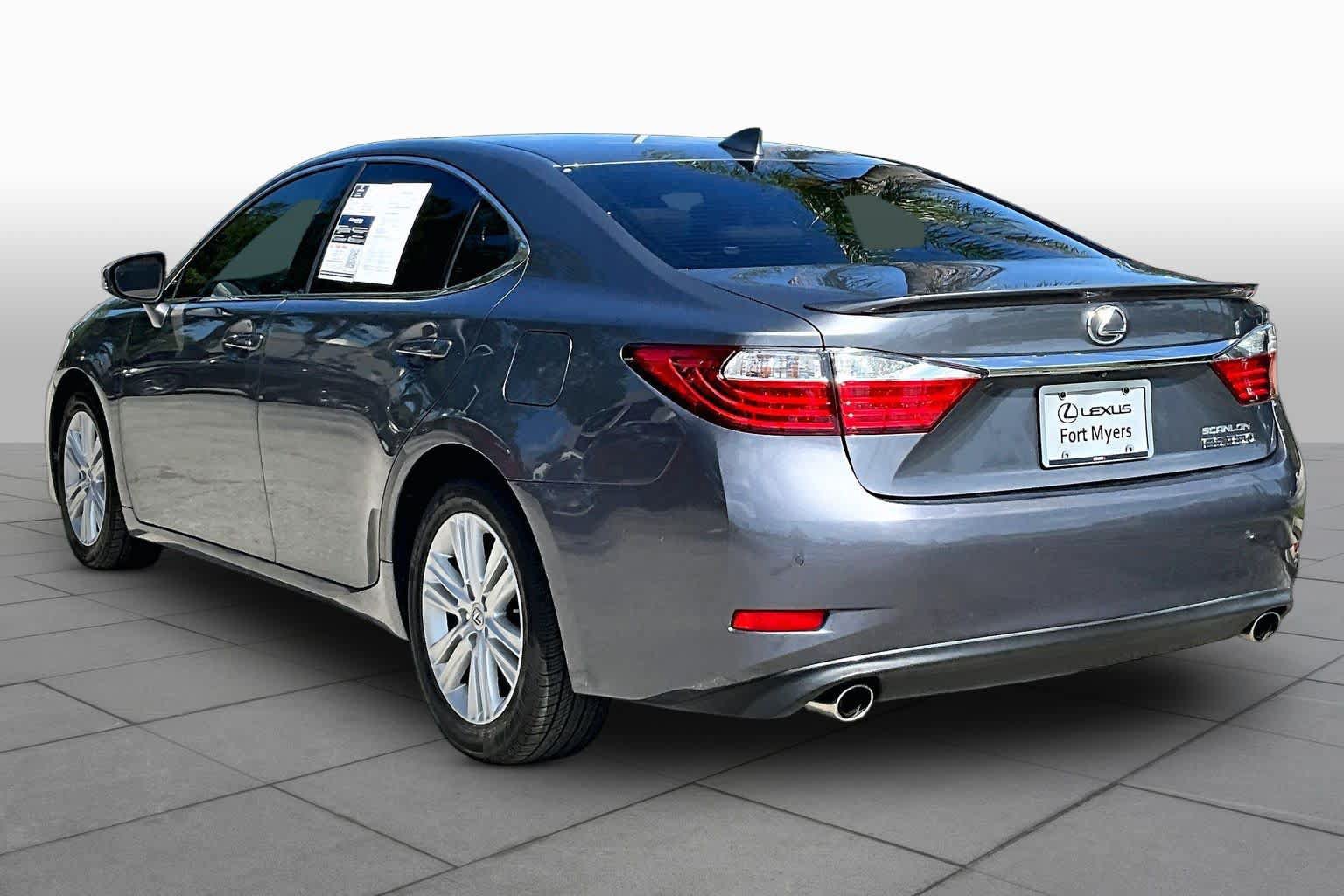 Used 2015 Lexus ES 350 w/ Premium Package FWD image 11