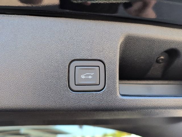 New 2026 Chevrolet Equinox EV RS FWD image 11