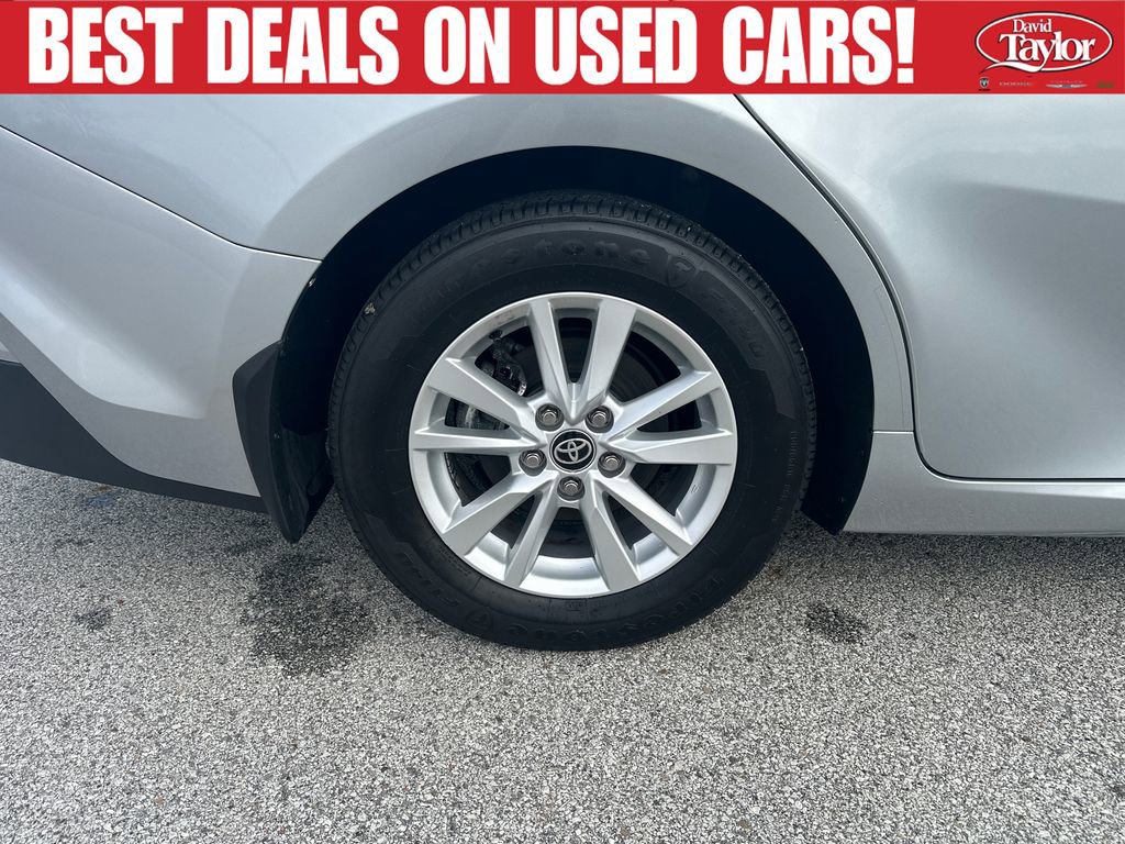 Used 2025 Toyota Camry LE w/ Convenience Package FWD image 31