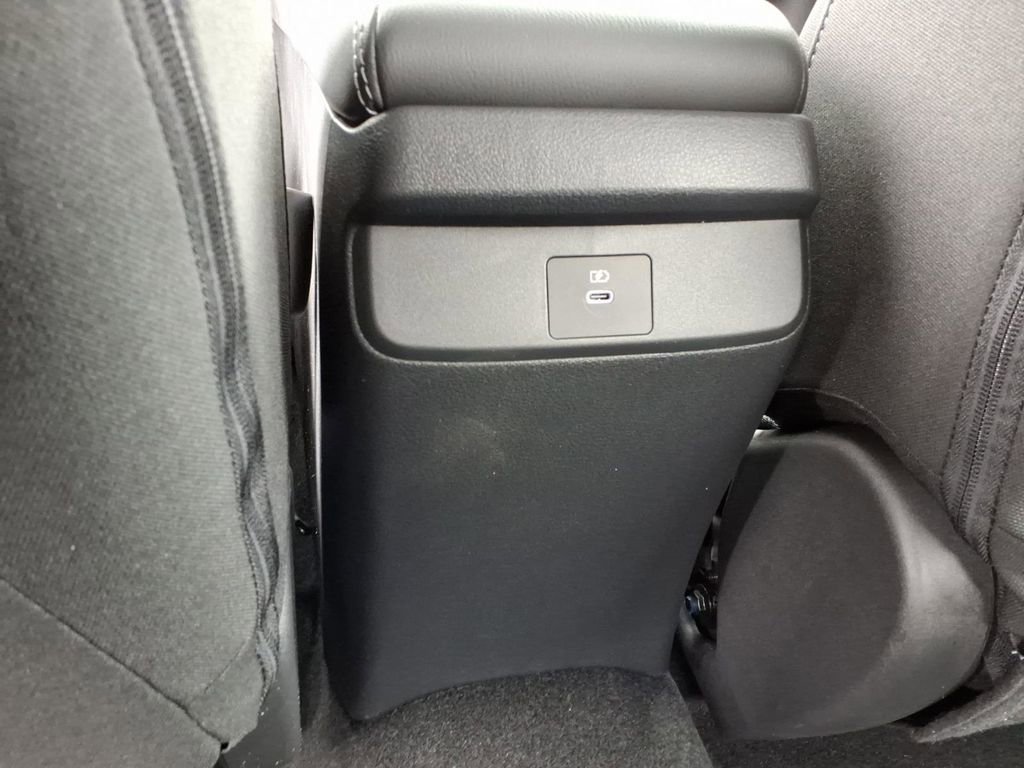 New 2026 Nissan Sentra SV image 28