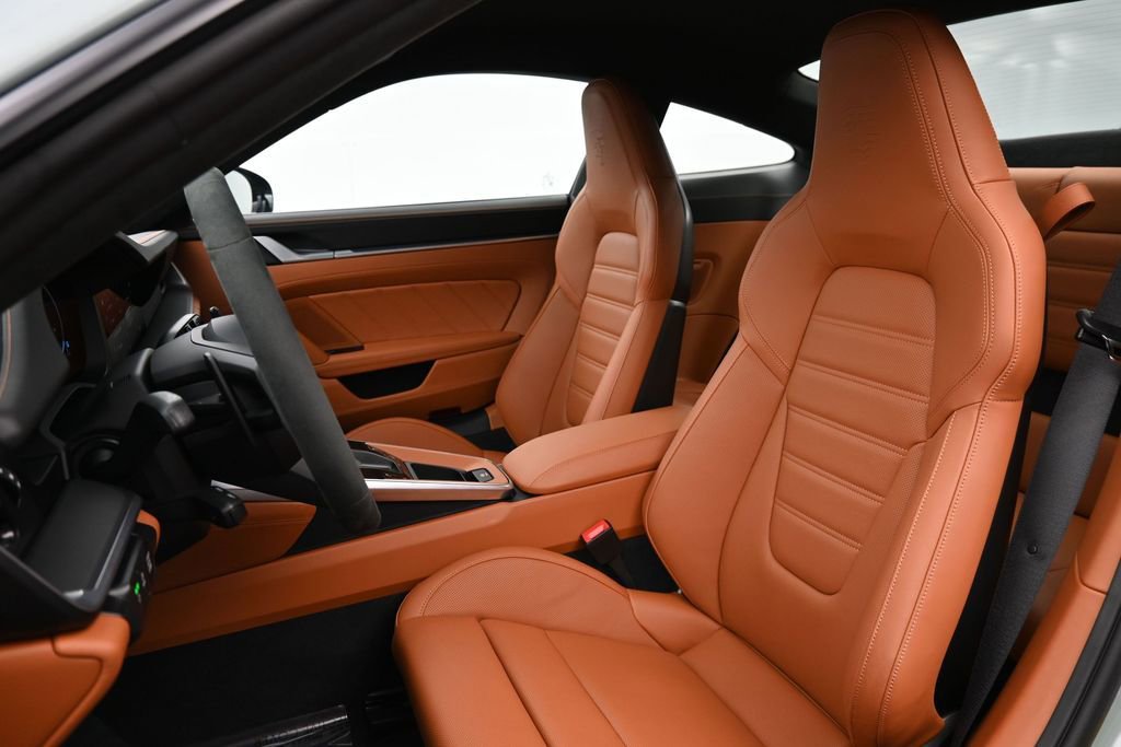 Certified 2026 Porsche 911 Carrera GTS RWD image 5