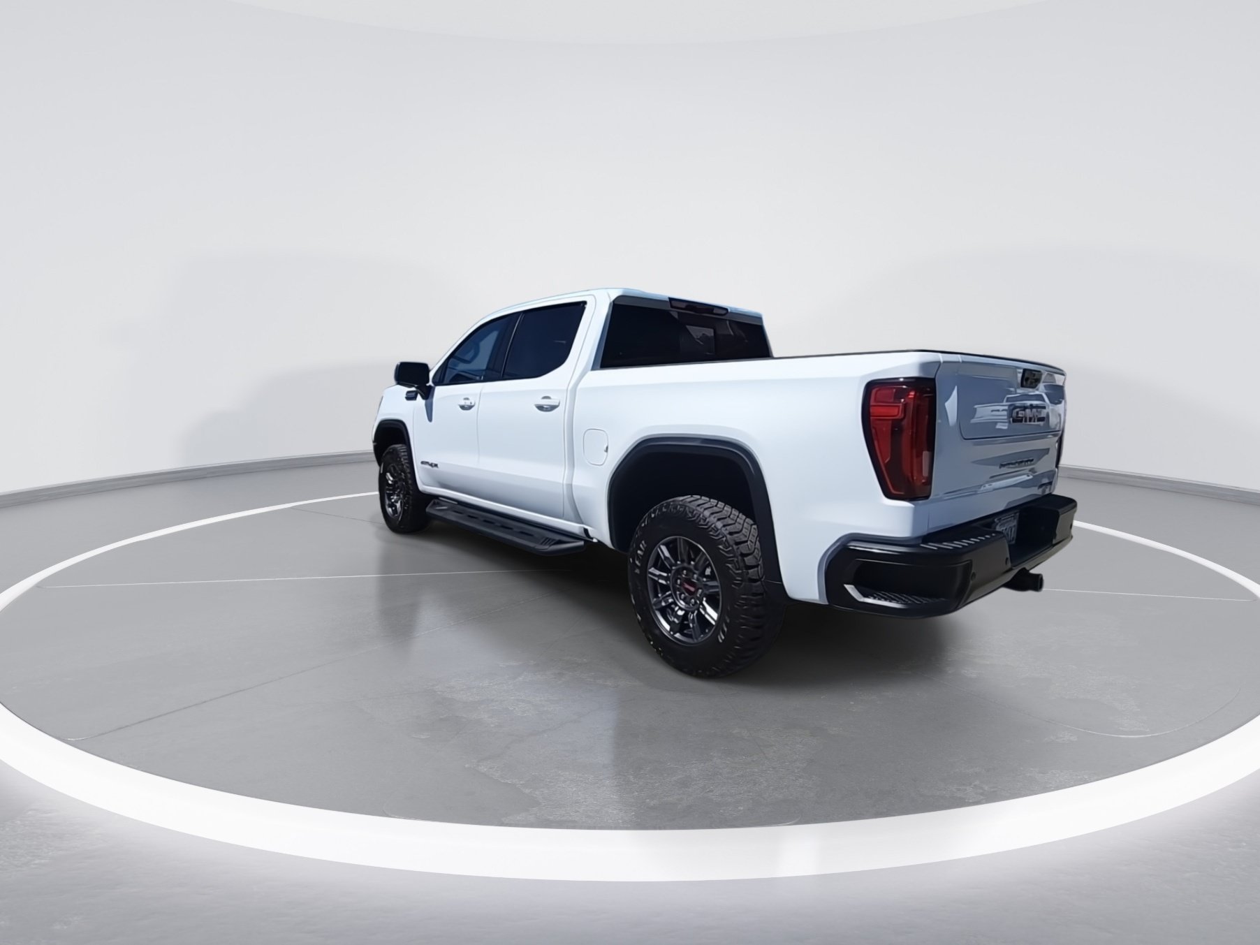 Used 2024 GMC Sierra 1500 AT4X AWD/4WD image 6