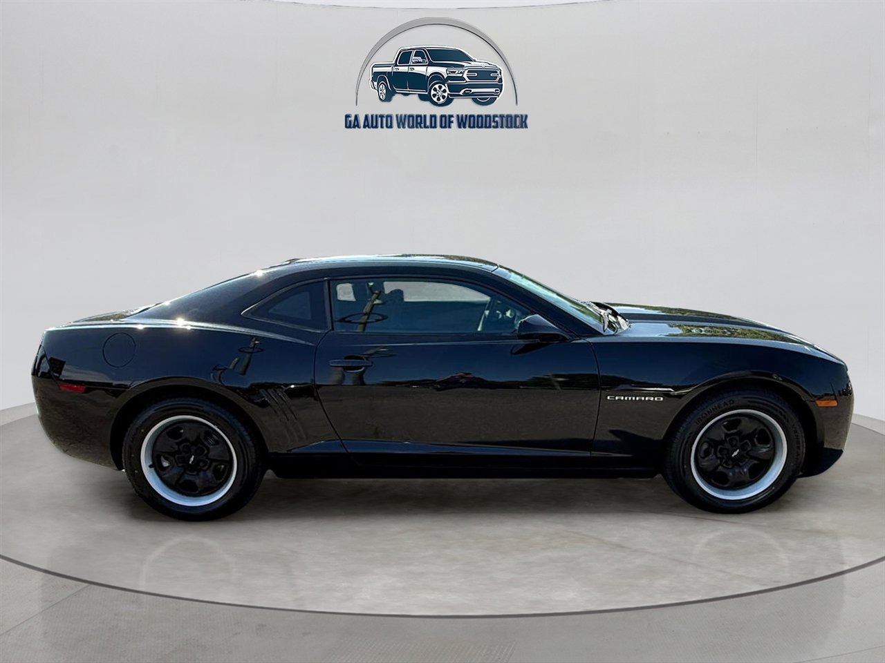 Used 2010 Chevrolet Camaro LS image 6