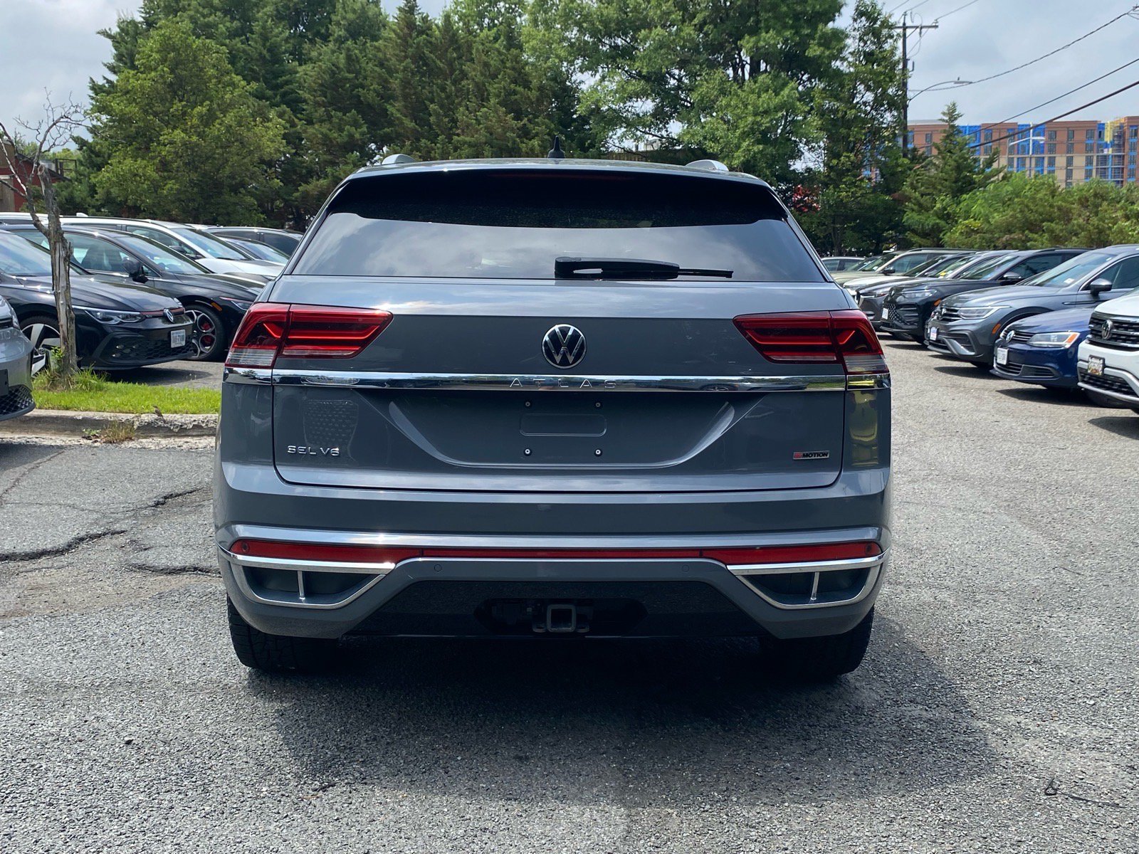Used 2021 Volkswagen Atlas Cross Sport SEL Premium R-Line AWD/4WD image 2