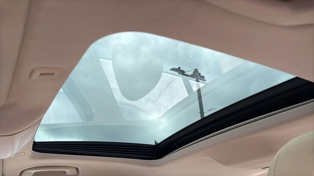 Used 2014 BMW 528i Sedan image 36