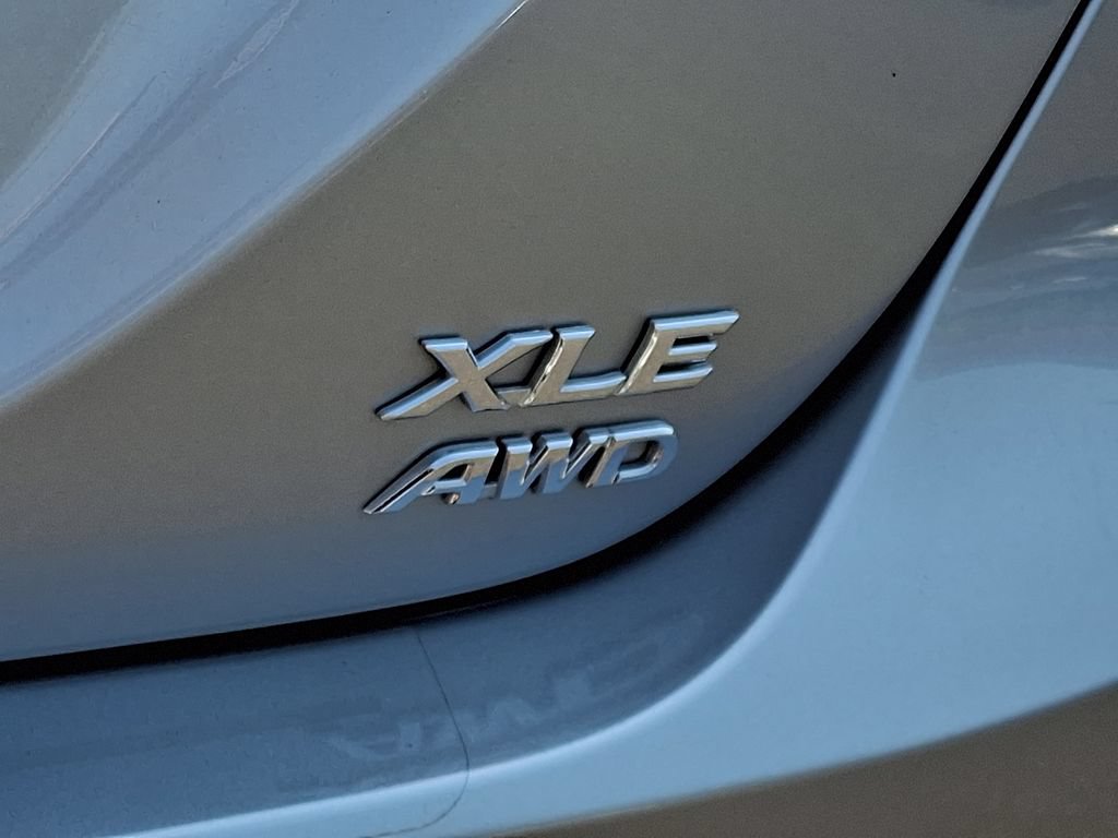 Certified 2020 Toyota Camry XLE AWD/4WD image 30