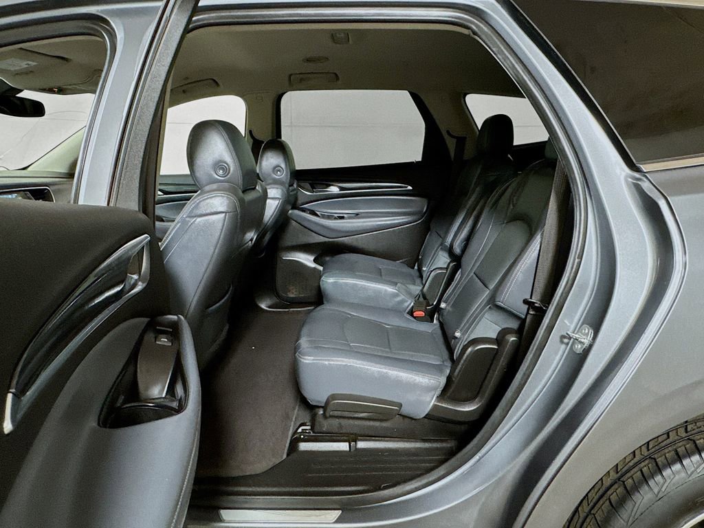 Used 2019 Buick Enclave Essence FWD image 21
