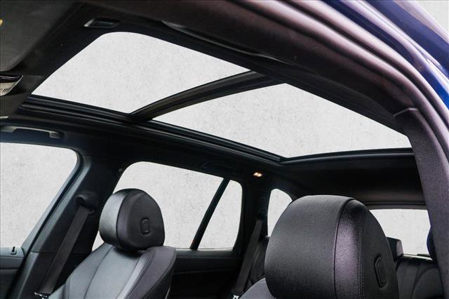 Used 2022 BMW X5 xDrive40i w/ Premium Package image 11