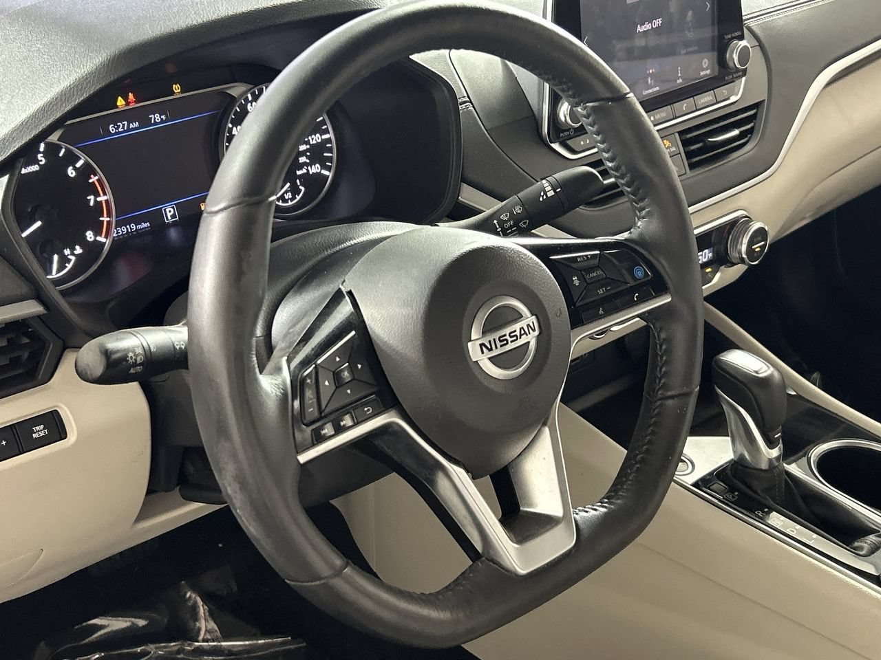 Used 2020 Nissan Altima 2.5 SV FWD image 14
