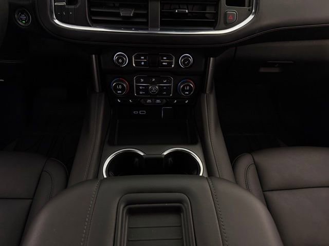Used 2024 Chevrolet Tahoe Z71 w/ Luxury Package image 24
