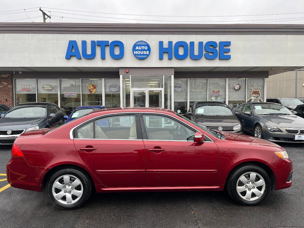 Used 2010 Kia Optima LX image 9