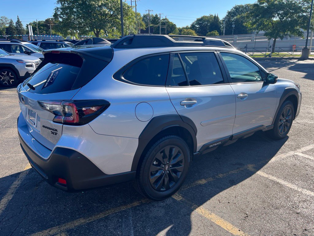 Certified 2024 Subaru Outback Onyx Edition XT AWD/4WD image 3