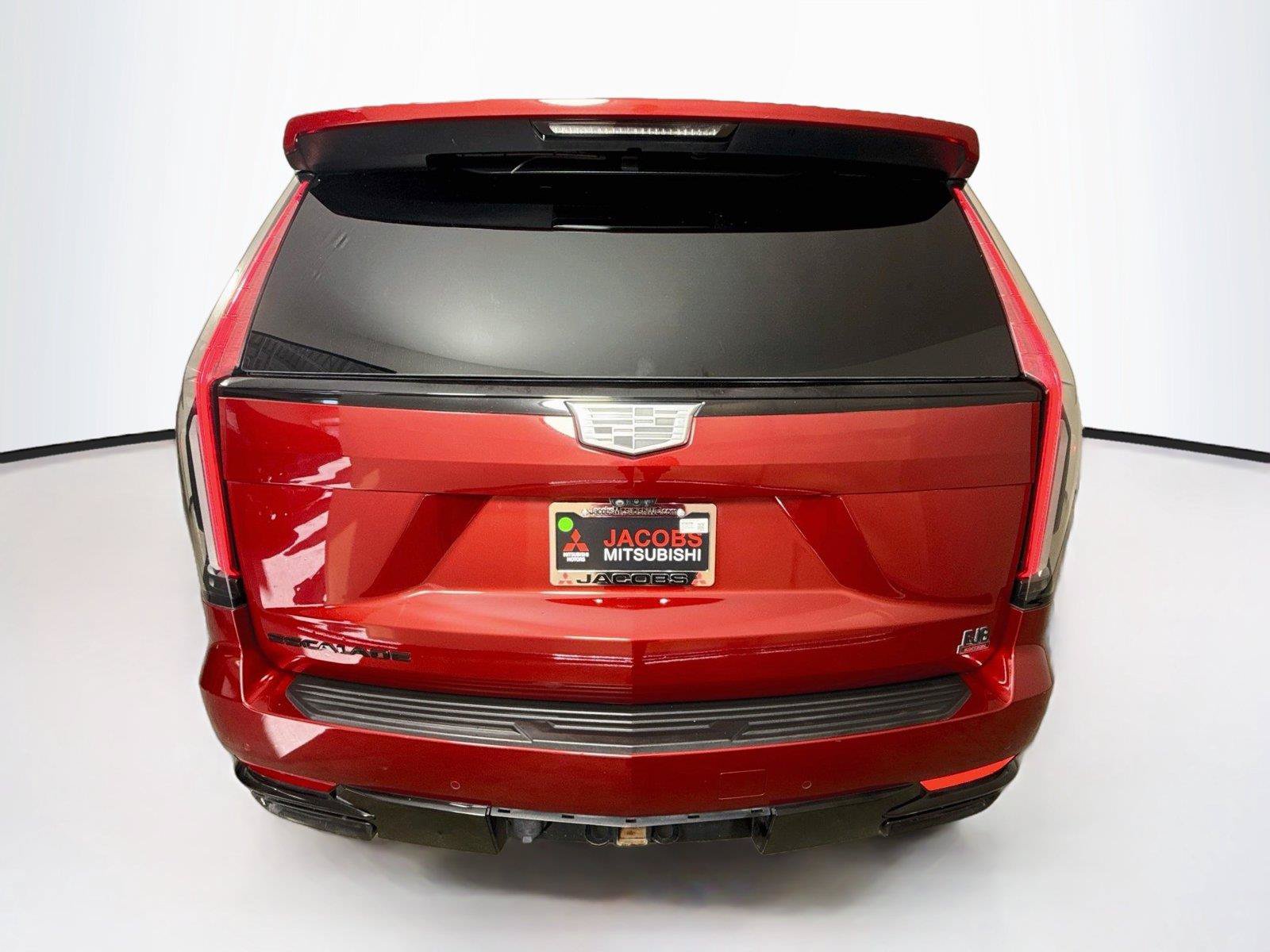 Used 2023 Cadillac Escalade ESV Sport Platinum w/ LPO, ONYX Package AWD/4WD image 5