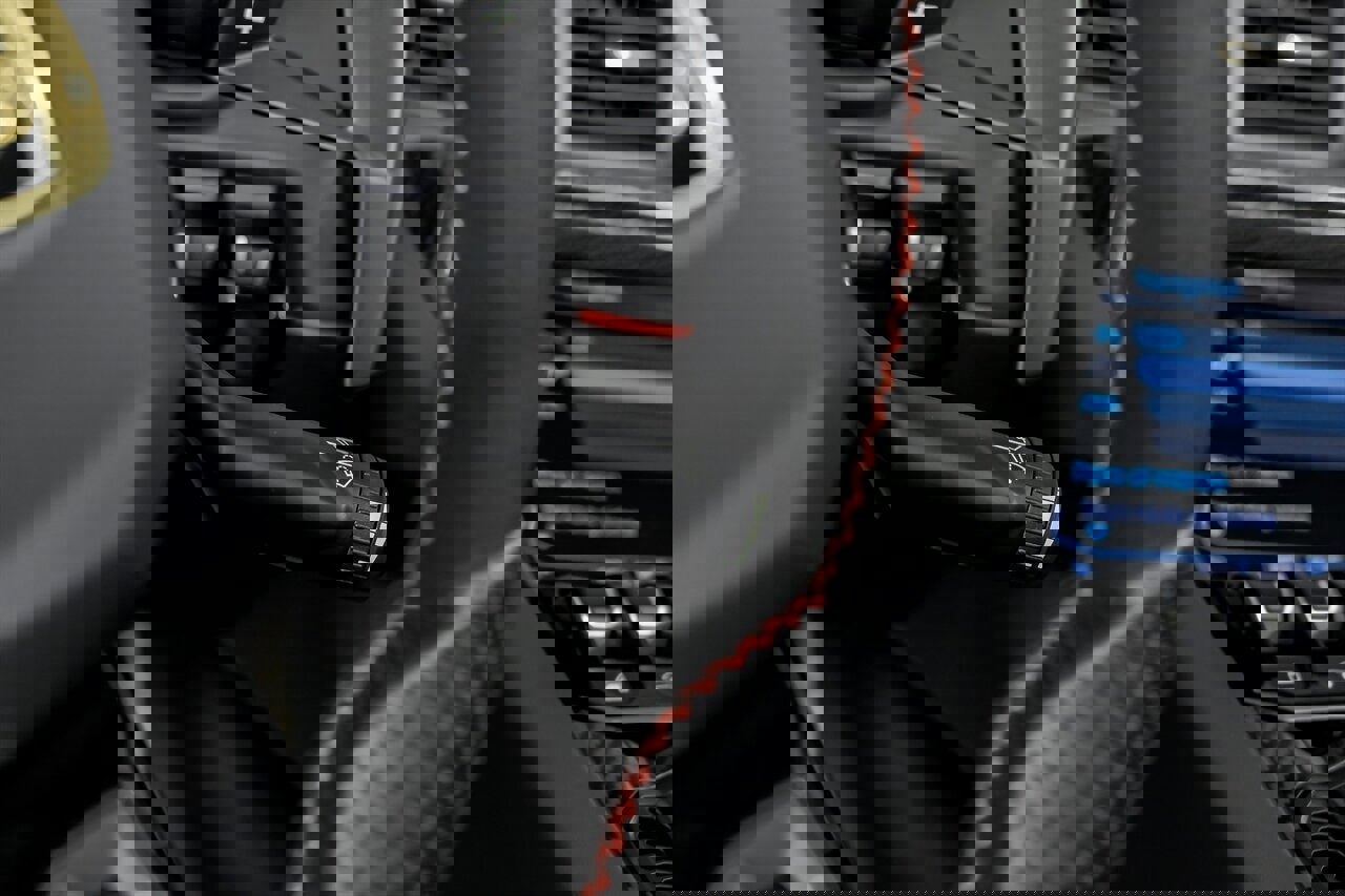 Used 2021 Lamborghini Aventador SVJ image 38