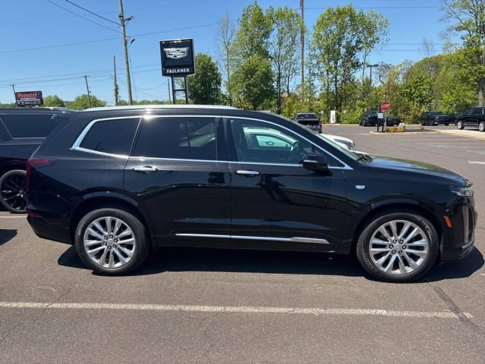 Used 2021 Cadillac XT6 Premium Luxury AWD/4WD image 6