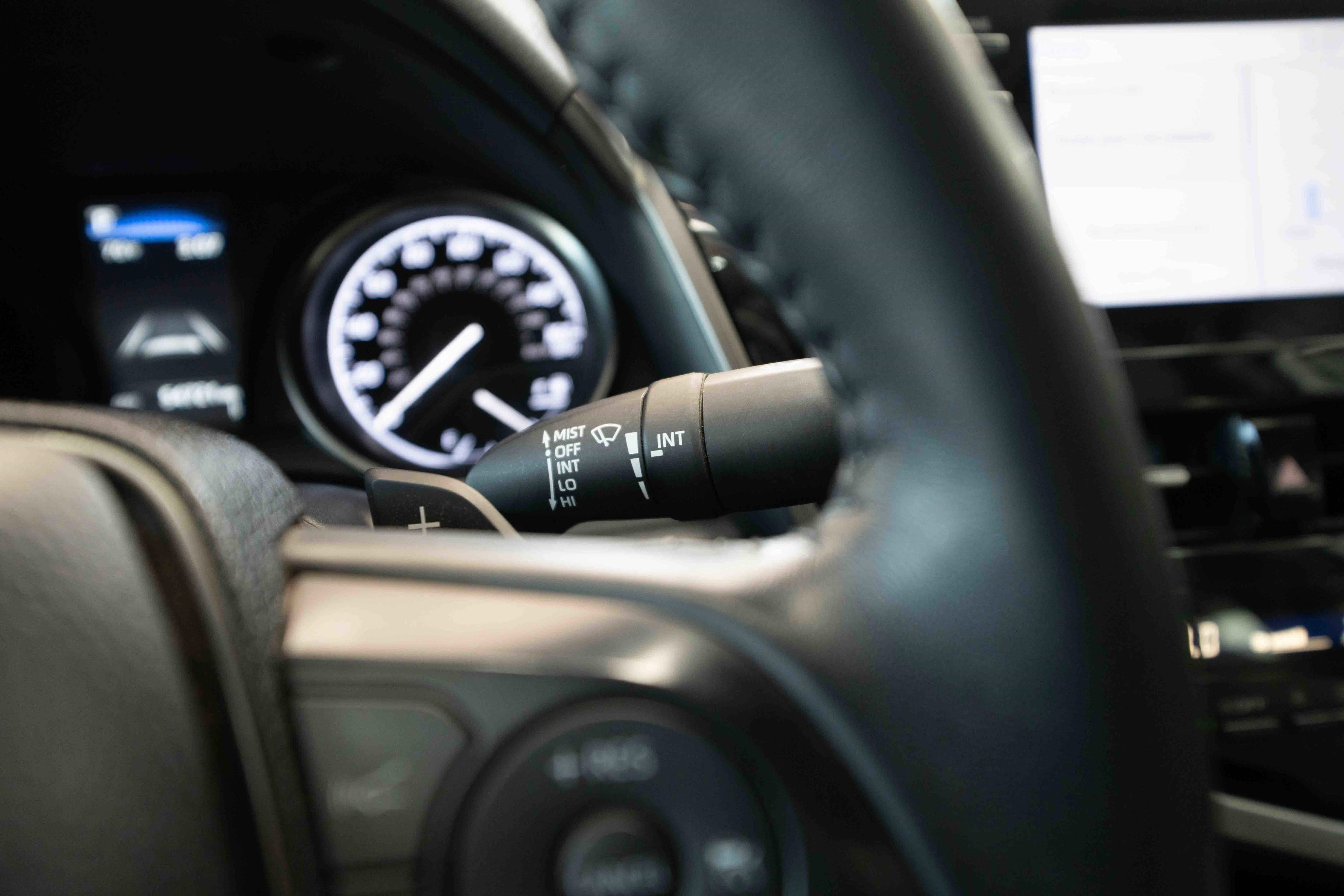 Used 2022 Toyota Camry SE FWD image 14