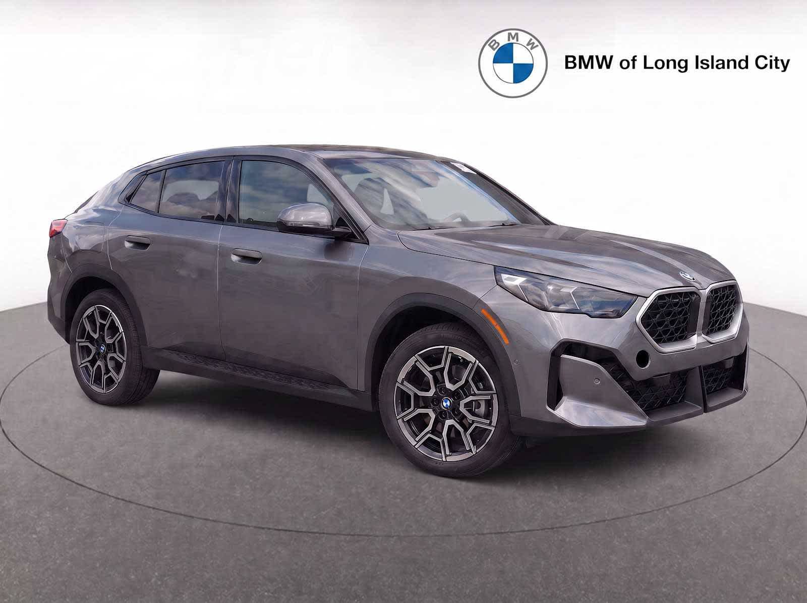 New 2026 BMW X2 xDrive28i w/ Technology Package AWD/4WD image 1