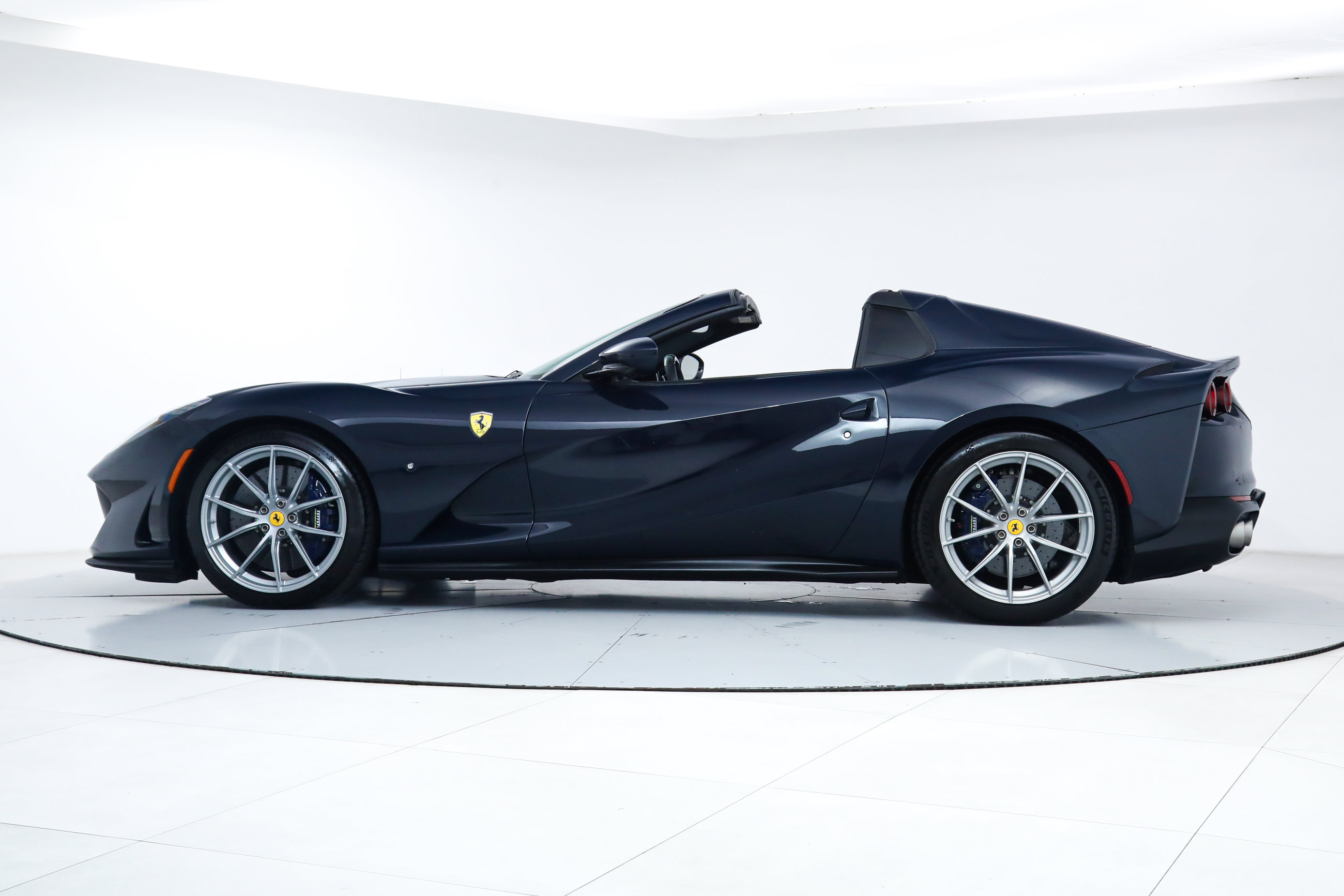 Certified 2022 Ferrari 812 GTS RWD image 4