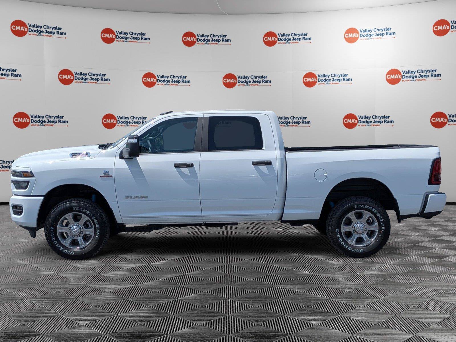 New 2026 RAM 2500 Big Horn AWD/4WD image 8