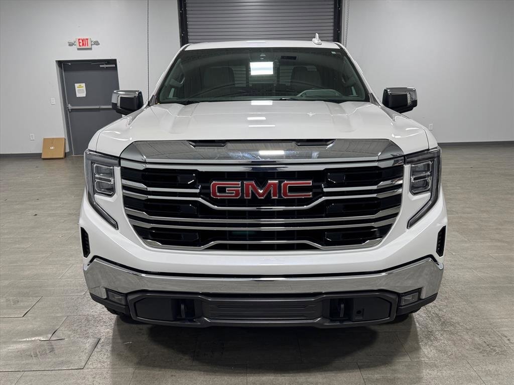 Used 2023 GMC Sierra 1500 SLT w/ SLT Premium Package image 9