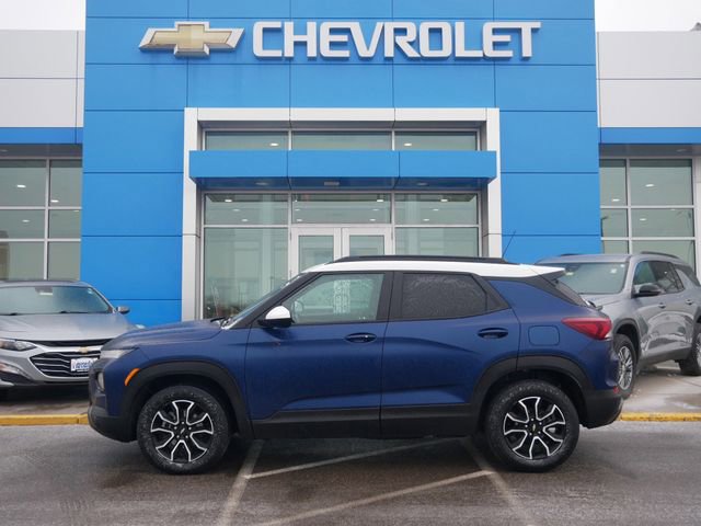 Used 2023 Chevrolet TrailBlazer ACTIV w/ Sun and Liftgate Package image 4