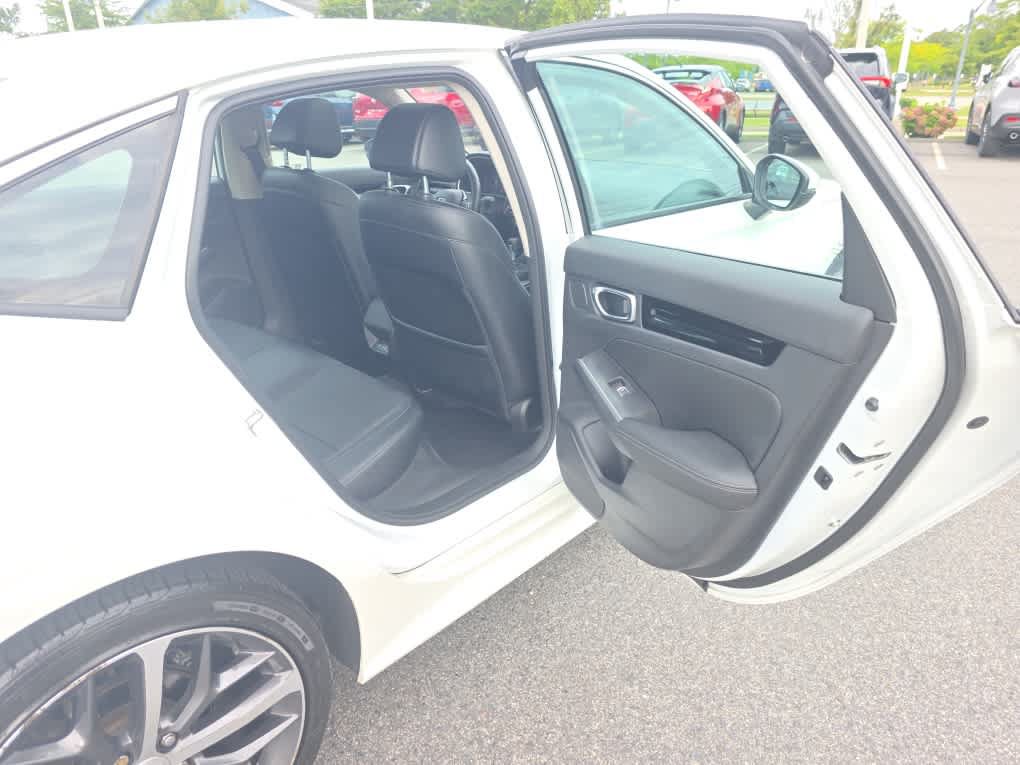 Used 2022 Honda Civic Touring image 27