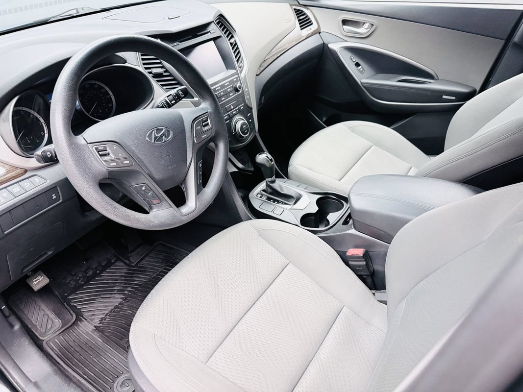 Used 2017 Hyundai Santa Fe Sport AWD/4WD image 9