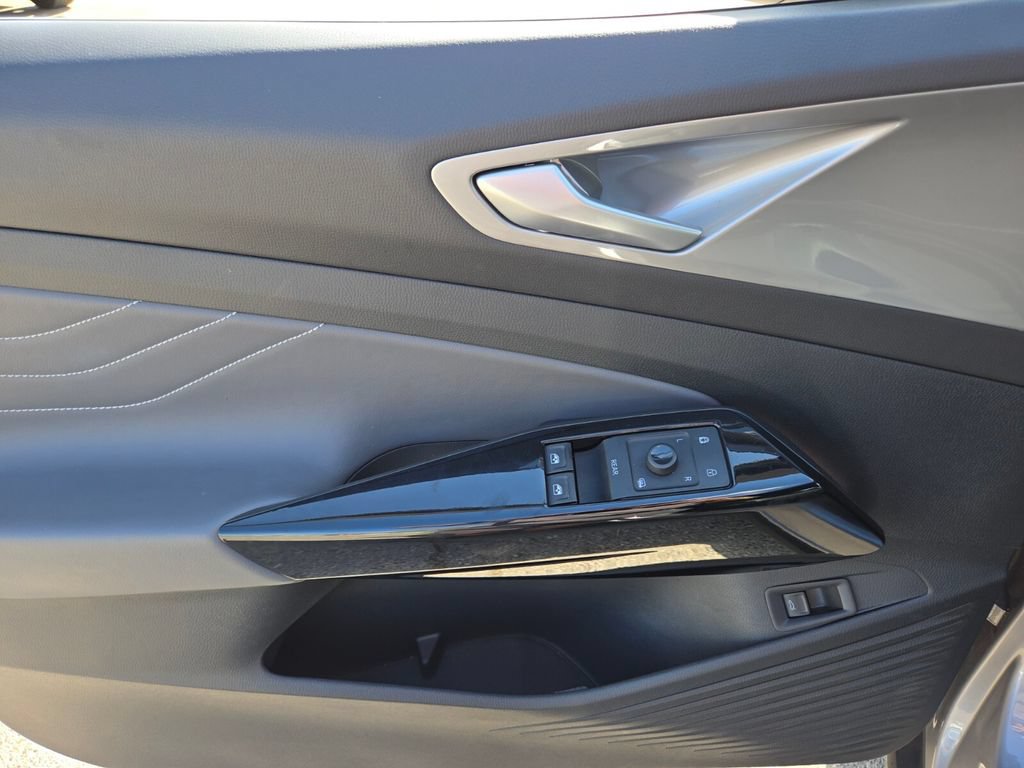 Certified 2023 Volkswagen ID.4 Pro S RWD image 18