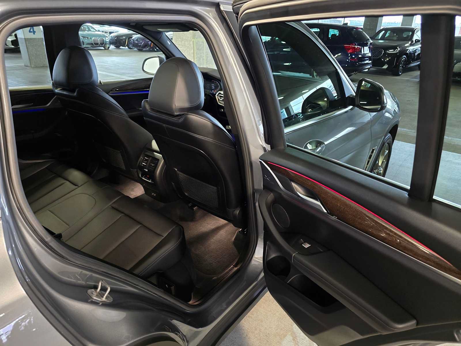 Used 2024 BMW X3 xDrive30i w/ Premium Package AWD/4WD image 33