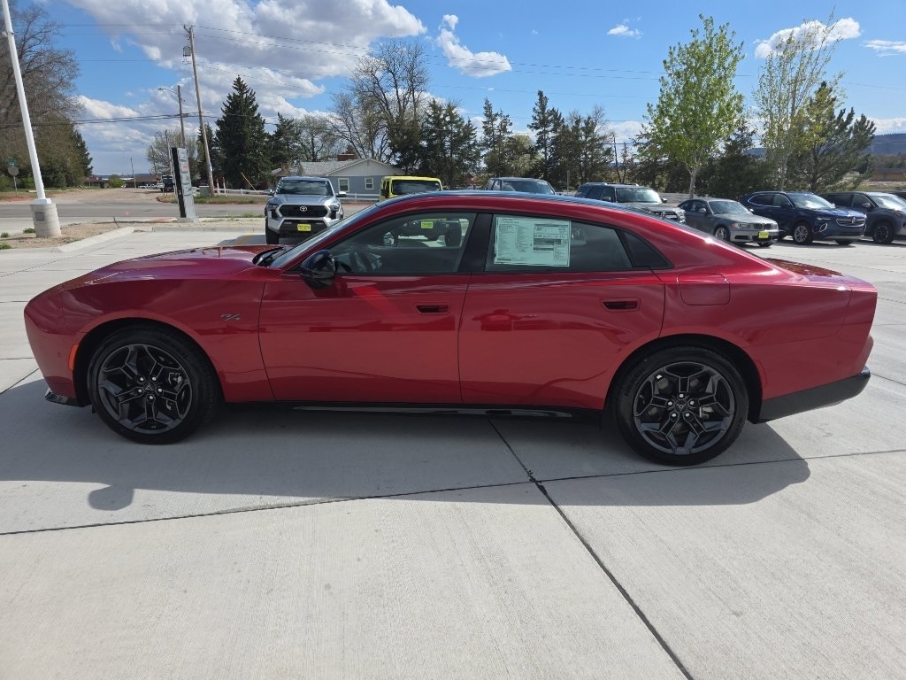 New 2026 Dodge Charger R/T AWD/4WD image 8