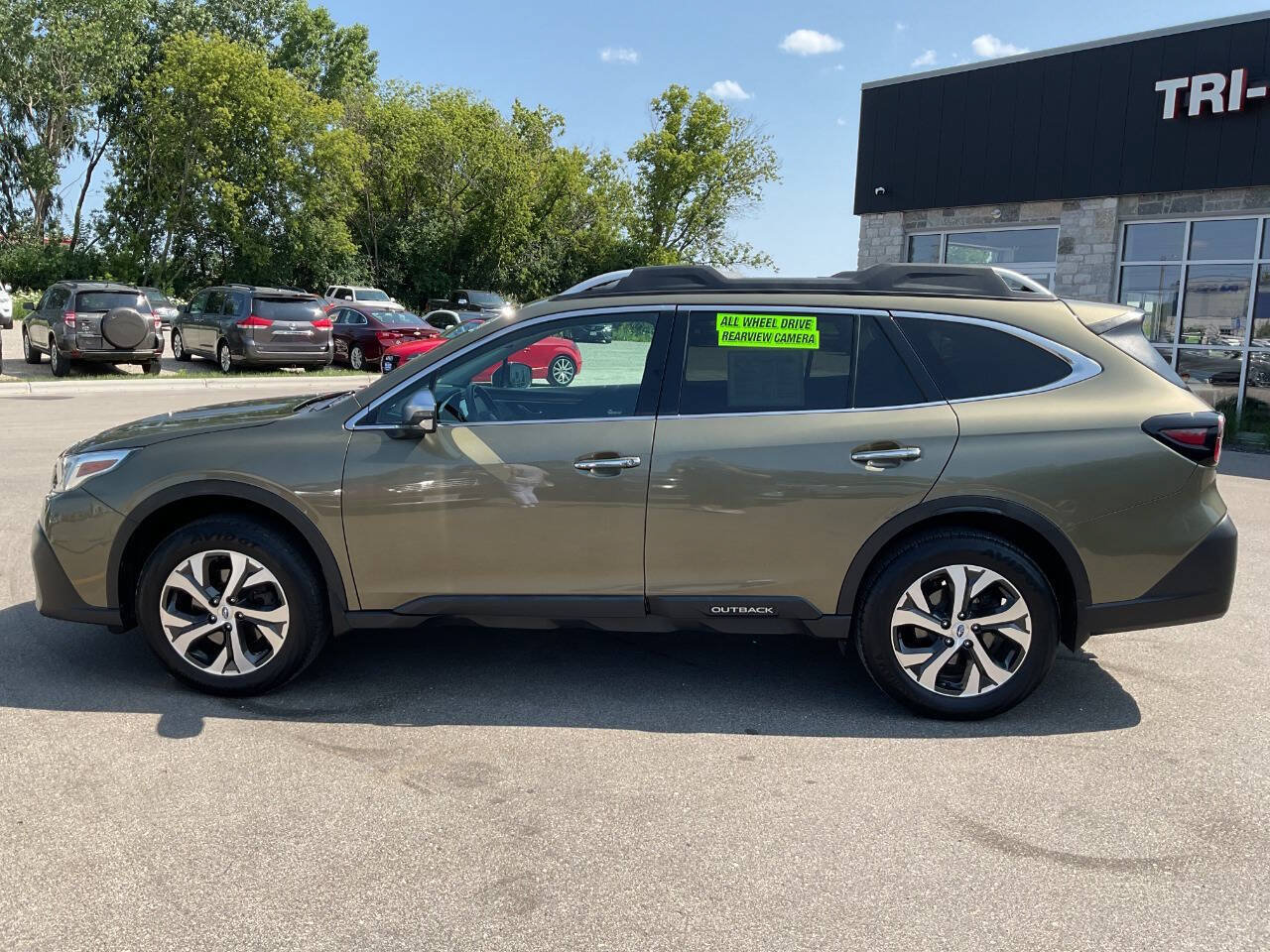 Used 2020 Subaru Outback Touring w/ Popular Package #2 AWD/4WD image 3