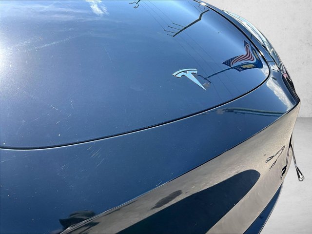 Used 2022 Tesla Model Y Long Range AWD/4WD image 27