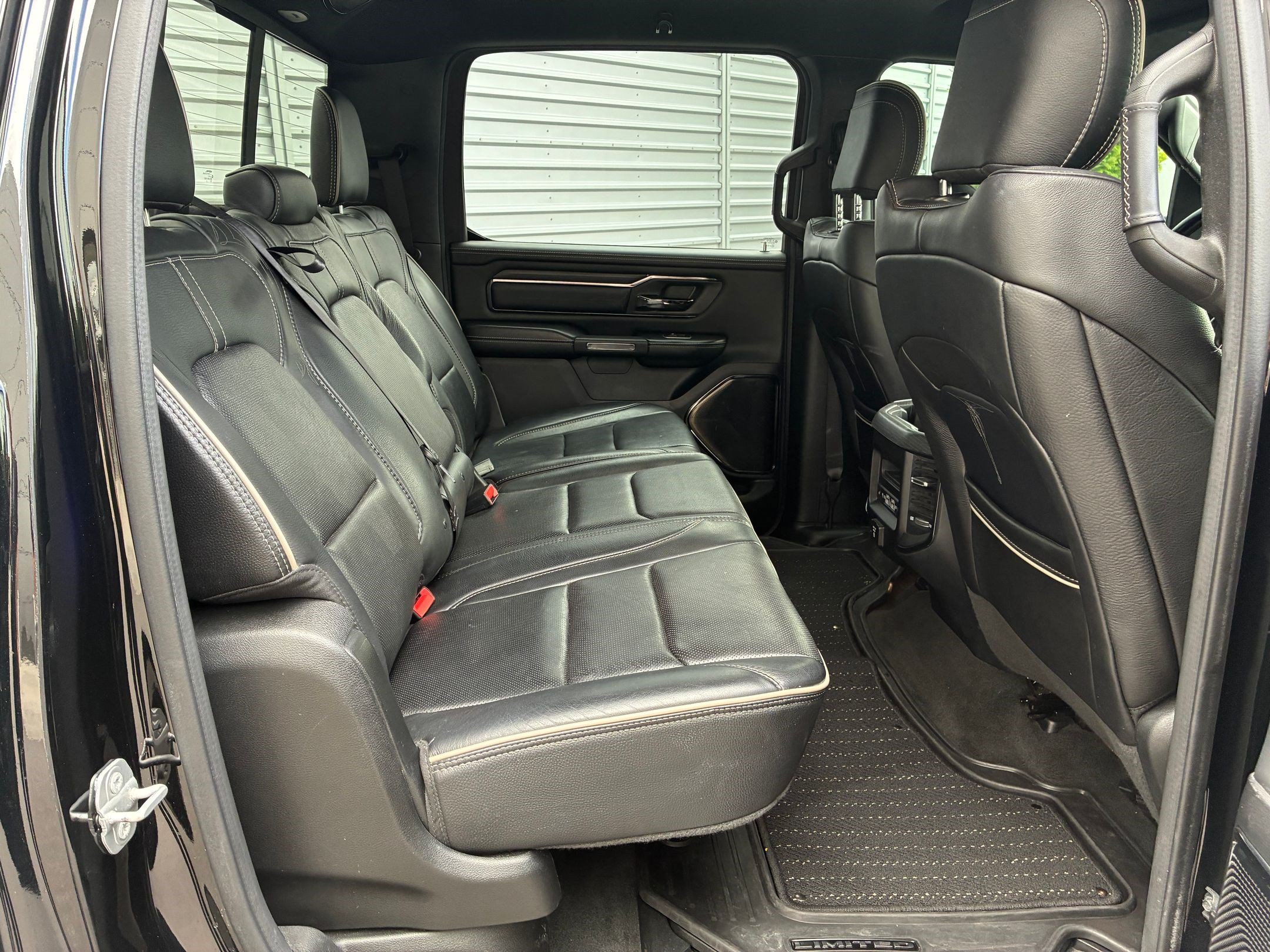 Used 2022 RAM 1500 Limited AWD/4WD image 25