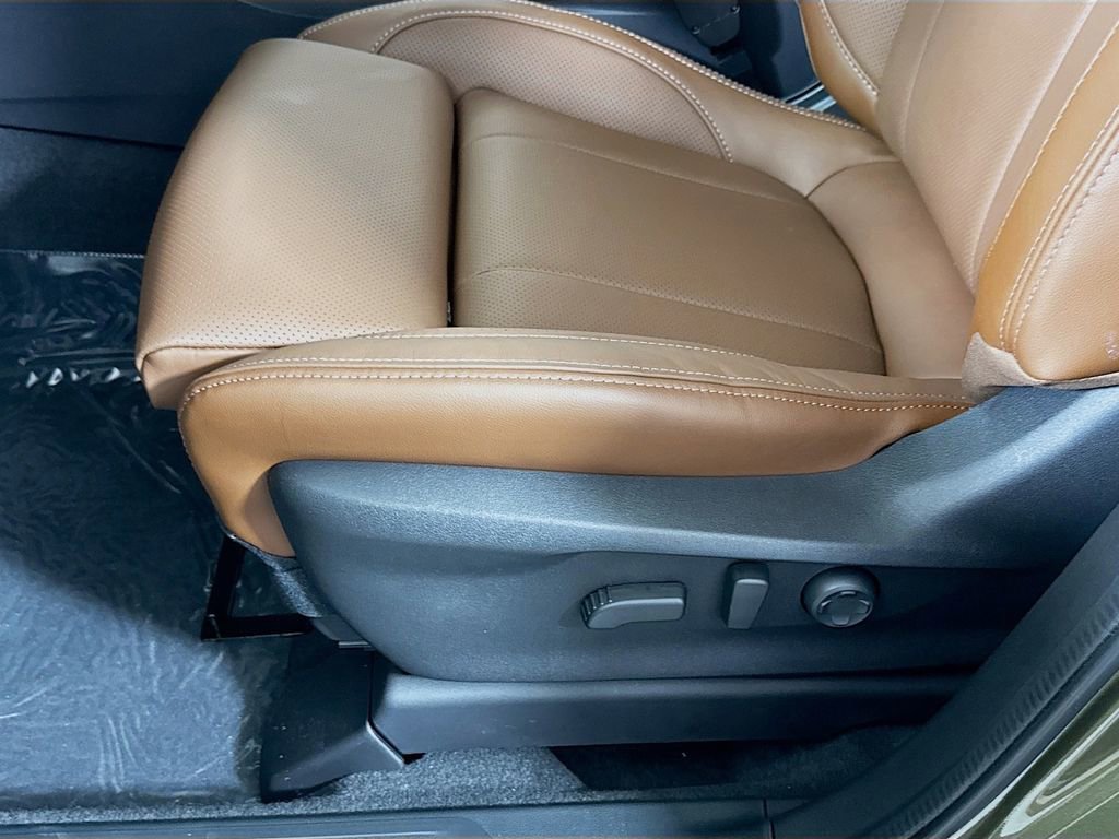 Used 2025 Subaru Ascent Touring image 19