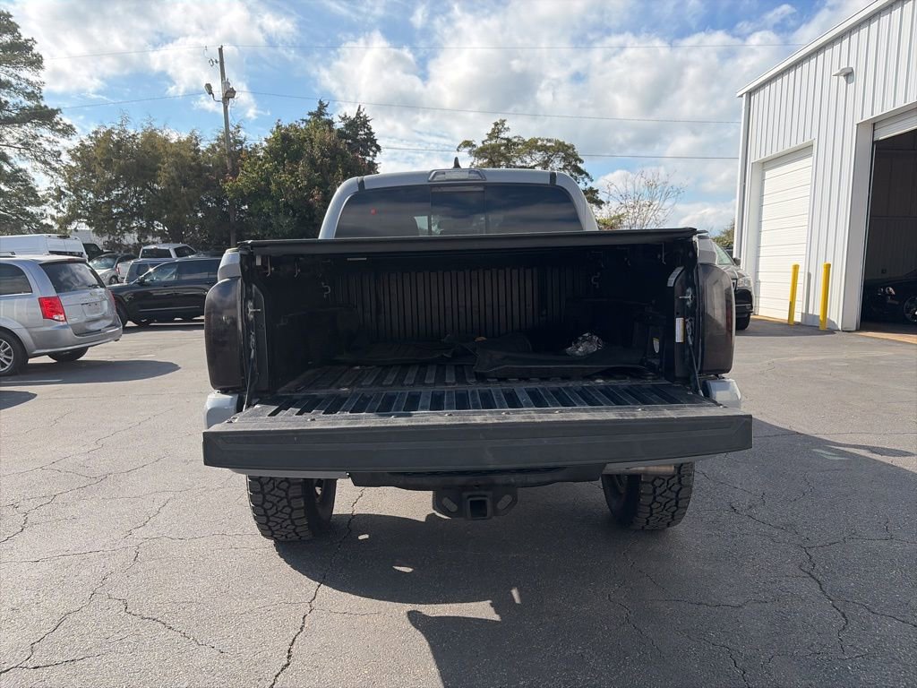 Used 2021 Toyota Tacoma TRD Off-Road image 10